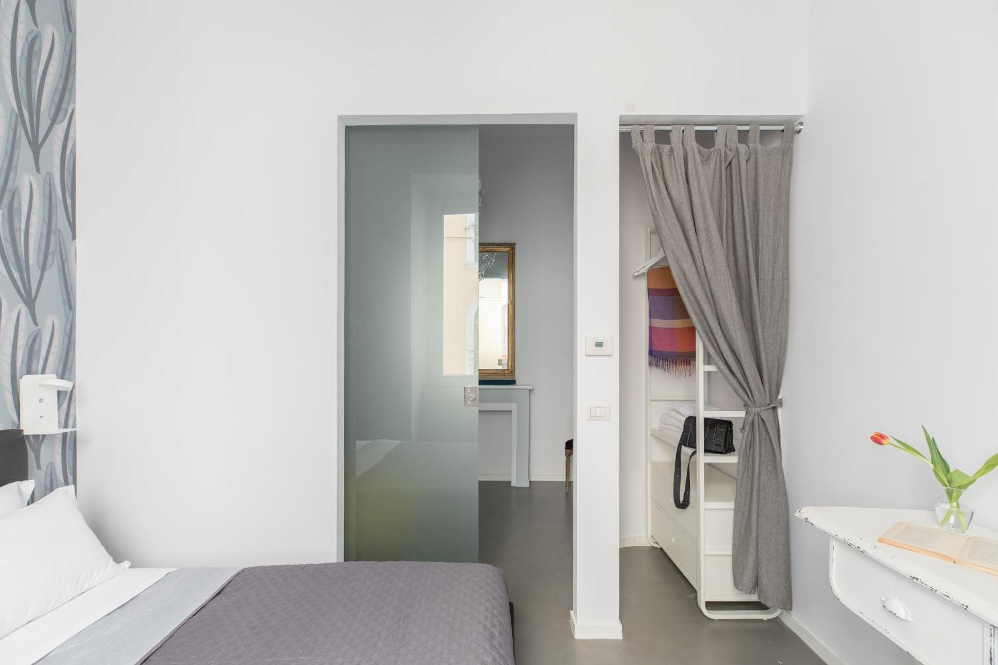 Trastevere Modern 4br 4baths, Wifi, Ac, Custom Kitchen, Living * Roma