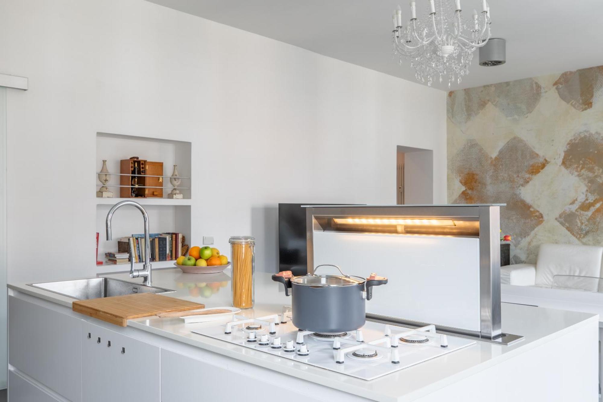 Trastevere Modern 4br 4baths, Wifi, Ac, Custom Kitchen, Living Apartamento Roma